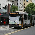 DSC03242  Un tram B-Class. Les trams de Melbourne roulent sur un écartement de 1435mm et sont alimentés en 600V CC.