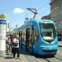 226  Tram série 2200 construite par Končar, place Bana Josip Jelačića