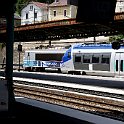 DSC09812  AGC et BB22000 en gare de Bellgarde