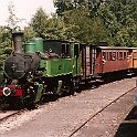 cfv05  Lamastre, août 2001, entrée en gare du train en provenance de Tournon avec la 403