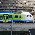 Interrail23 431  ATR 803 en gare de Parma. L'ATR 803 est une véhicule électrique autonome qui reçoit le courant électrique soit d'un groupe de batteries, soit d'une génératrice diesel.