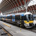 DSC25465  Rame de type class 332 du Heathrow Express en gare de Paddington.