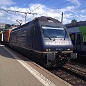 IMG 2531  La 007 avec un train de container et remorques à Burgdorf