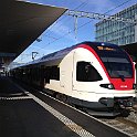 IMG 0275  Le RABe 523 046 comme S4 du RER VD. Cette rame fait en fait partie de celles destinées au RER de Lucerne