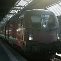 DSC24180  Taurus ÖBB Railjet à Zürich en tête du Raijet pour Budapest.