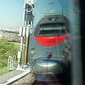 DSC18932  Course en parallèle à la sortie de Rotkreuz entre l'ETR 610 Trenitalia et un train spécial