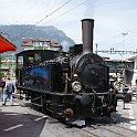 DSC01106  L'Ed 3/3 4 Schwyz dételée du train