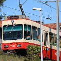 A l'arrière du train, c'est la Bt 201. Initialement les Bt 201-204 ont été livrées en 1981-82 pour renforcer les rames Be 8/8 de 1976, mais elles peuvent aussi commander les Be 4/4 de 1994. A noter qu'elles ont aussi un pantographe, ce qui rend difficile la distinction entre une Be 4/4 et une Bt