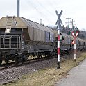 DSC00390  wagons sur ce qu'il reste de la ligne