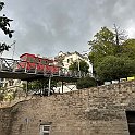 IMG 1506  Peu après la station de départ, le funiculaire passe un beau pont métallique