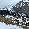 IMG 0416  Le funiculaire d'Allemandhubel sur le viaduc au-dessus de Mürren