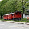Etincellante Fleurier  Le Tem amène l'ABDe  2/4 102 à Sait-Sulpice sur la ligne non électrifiée du VVT