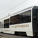DSC08374  Voiture surbaissée Transgoldenpass avec bogies à écartement variables qui permettront de rouler de Montreux à Interlaken sans changement de train.