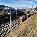 20211203 121229  Une Vectron avec un train de container LKW Walter sur la ligne de raccordement de Löchligut.