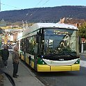 DSCF0679  Nouveau Trolleybus surbaissée à la halte "gare BLS" à Saint-Blaise