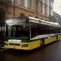 TN Volvo 217  Bus 217 en service sur la ligne 11 à destination des piscines du Nid-du-Crô