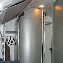 DSCF7666  Cabine de premiÃ¨re classe, vue direction le WC et la douche