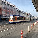 IMG 7274  Un tram de la ligne 2 ou 9 dans la Nieder-Ramstädter Strasse