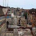 Vue depuis les bureaux du chantier sur le nouveau parking et le bout de l'ancien à déconstruire